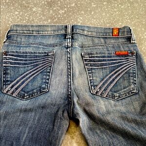 7 For All Mankind Women's Straight Leg Jeans in Faded Blue